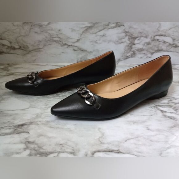 Naturalizer Black Pointed Toe Slip Ons Size 7M - Picture 1 of 9